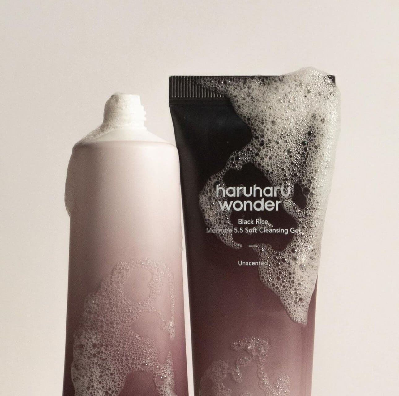 Black Rice Moisture 5.5 Soft Cleansing Gel